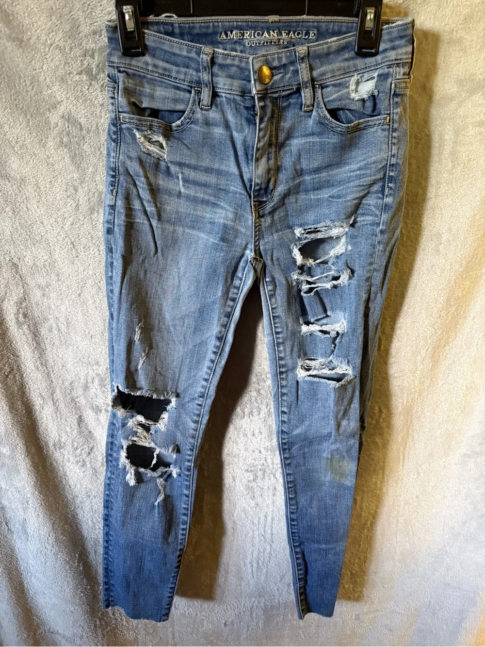 American Eagle Outfitters Distressed Medium Blue Skinny Jeans - Picture 1 of 7